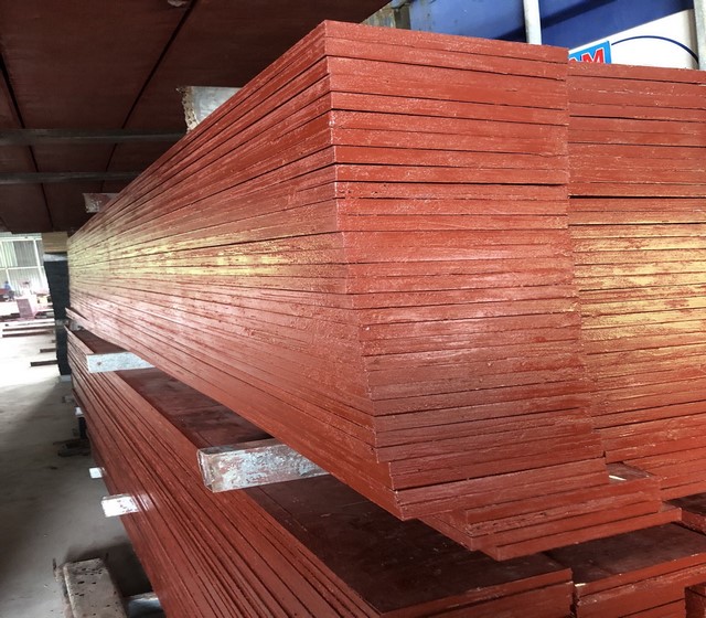 Tại đây bán Giá Ván Cốp Pha đỏ giá rẻ nhất TPHCM van cop pha do