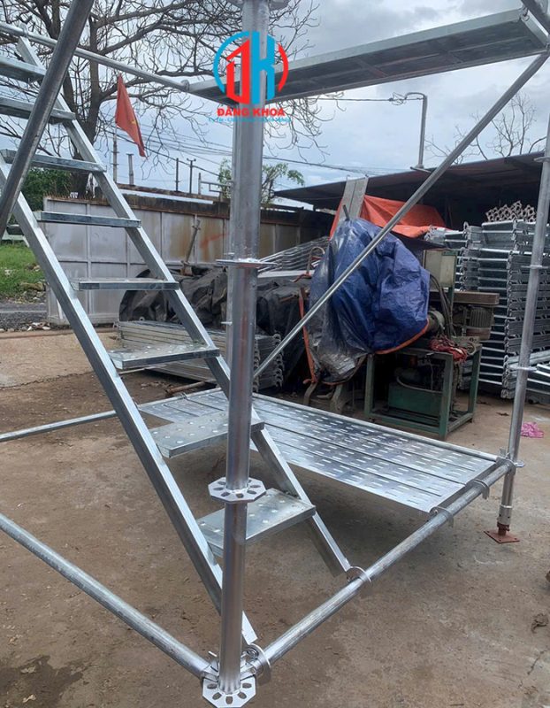 giá thang giàn giáo xây dựng
