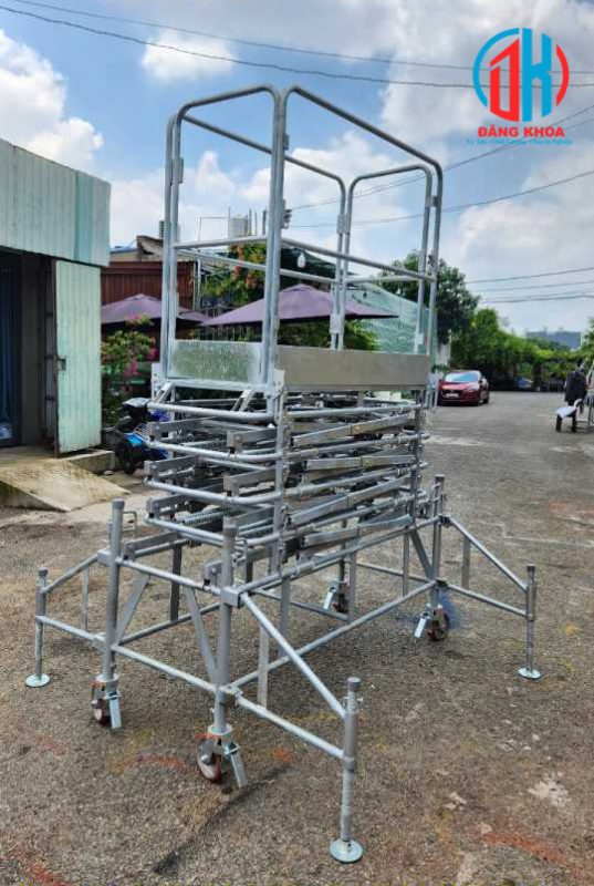 gia gian giao di dong