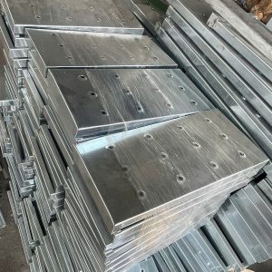 Bậc Thang Giàn Giáo Giá Rẻ, Kích Thước 180x400mm bac lam thang gian giao re