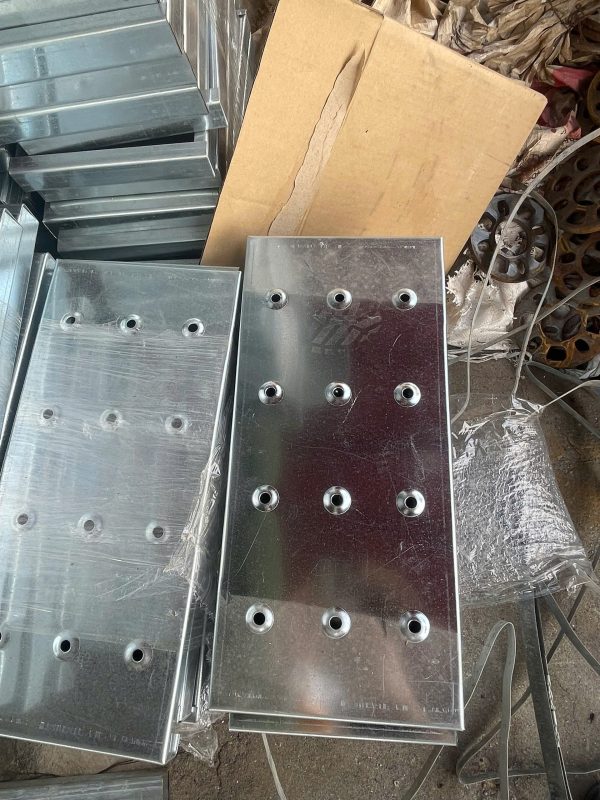 Bán Phụ Kiện Làm Thang Giàn Giáo tại TPHCM giá rẻ bac thang gian giao
