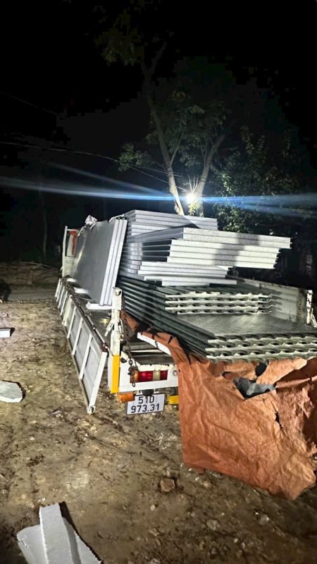 Giá Tôn Xốp Đông Á Mới Nhất – Cập Nhật Chi Tiết Theo Quy Cách ban ton xop dong a