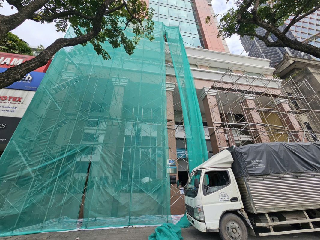 Giá lắp đặt và tháo dỡ giàn giáo mới nhất 2026: Cập nhật chi tiết lap dat va thao do gian giao bao che ngoai