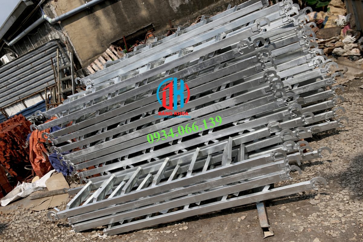 Thang giàn giáo 1m7 mạ kẽm sản xuất trực tiếp, giá chỉ 450.000đ/cái. thang gian giao 1m7 gia re tphcm
